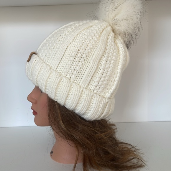 Page One Beanie Women with Furry Pom Pom Cream Color - Picture 3 of 11